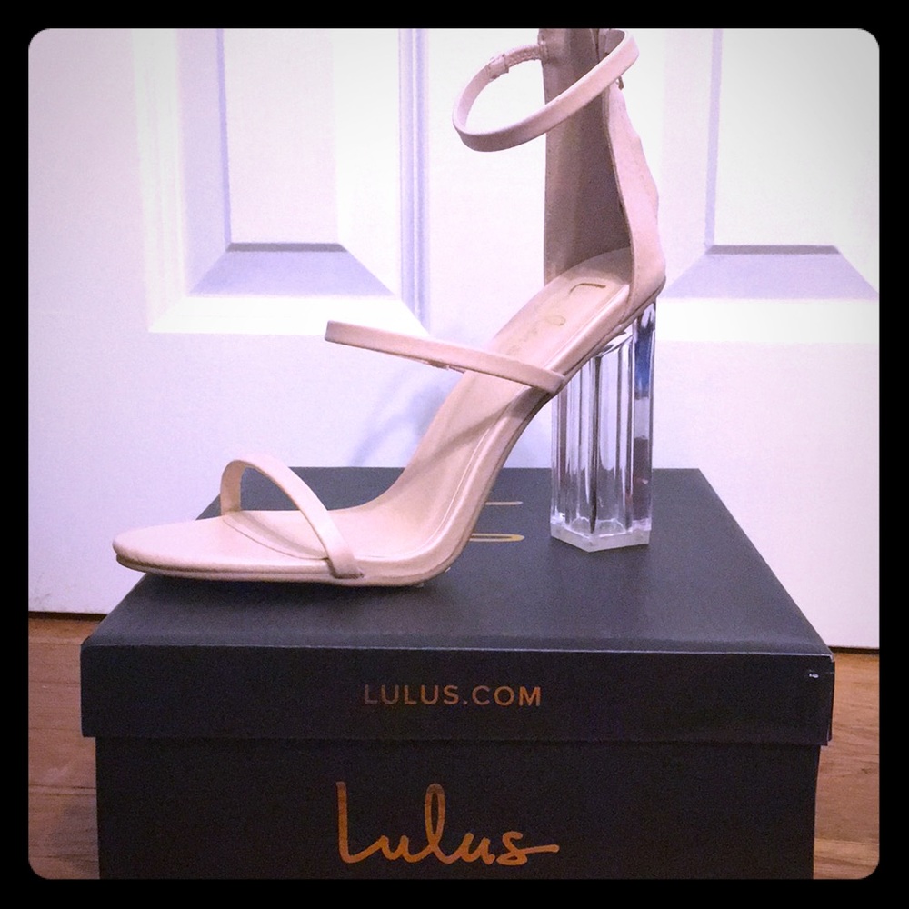 Lulus strappy nude block heel: Size 8